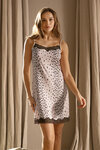 Nina von C. Romance Negligé met print Voile de Rose